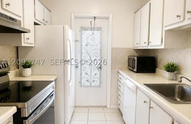 2200 Diana Dr Gallery 1