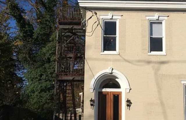 175 E Louther St photos photos