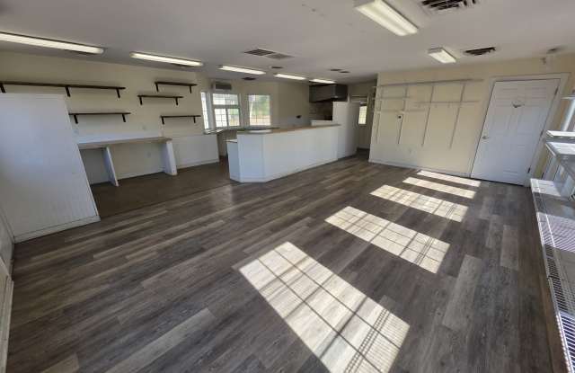 6642 Blair Ln Gallery 2