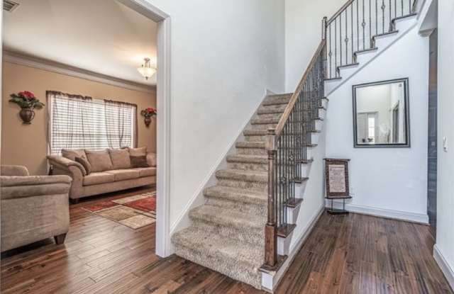 50 Riverstone Drive Gallery 3