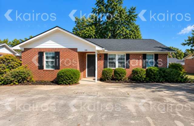 355 Deerpark Drive Gallery 1