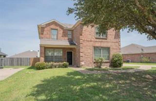 Spacious Forney Home over 1900 Sqft!! - 209 South Chestnut Street, Forney, TX 75126