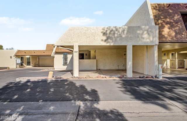 5207 S HAZELTON Lane Gallery 1
