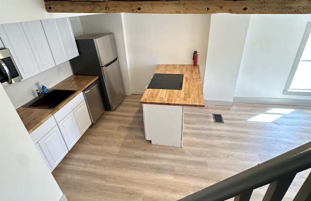 1080 N Main St photos photos