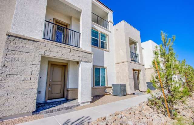 Incredible Huge Townhome - Just like new photos photos