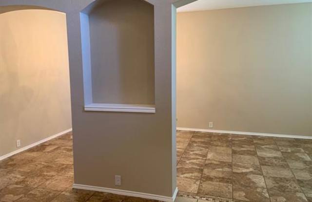 8208 Rayburn Lane Gallery 3
