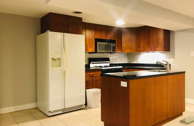 2511 CLIFFBOURNE PLACE NW Gallery 4