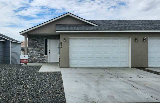 3 bedrooms, 2.5 Baths w/Amazing Sunset Views! photos photos