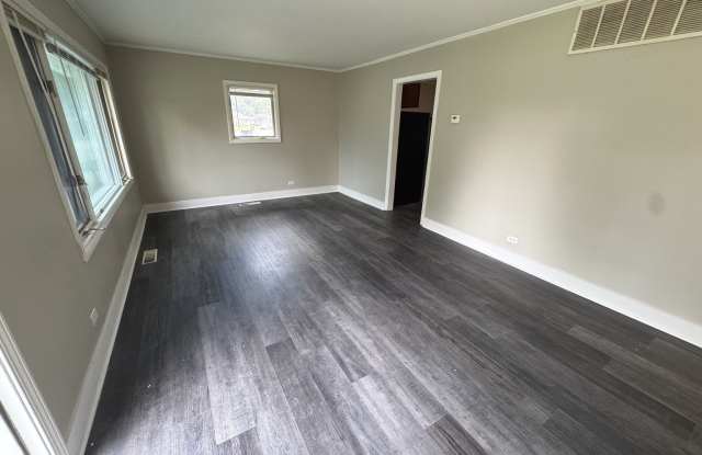 101 Shabbona Drive Gallery 3