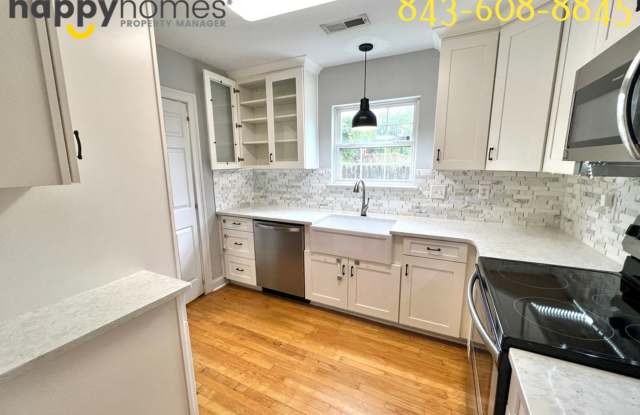 3 Bedroom 2.5 Bathroom End Unit Townhome in Wysteria Place of West Ashley! Gallery 4