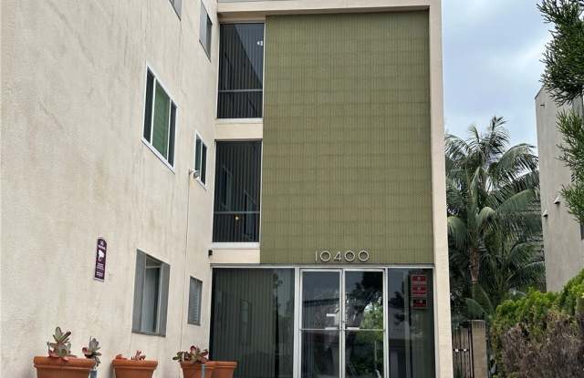 10400 Downey Avenue Gallery 3