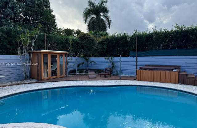 985 NE 115th St photos photos 985 NE 115th St photos photos