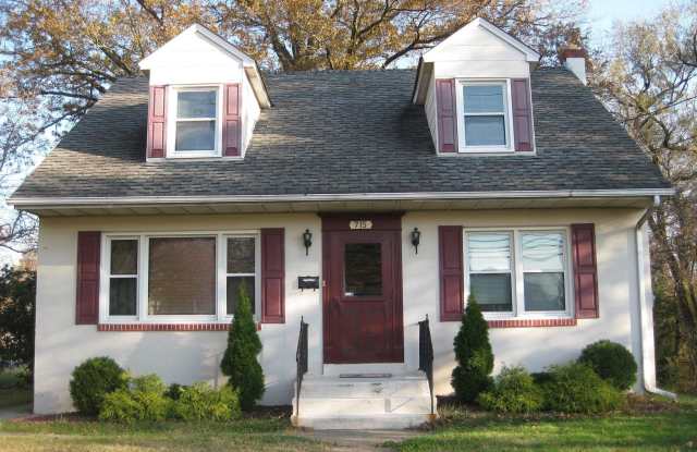 715 WHITEHORSE MERCERVILLE Road unit: Apt 2 photos photos