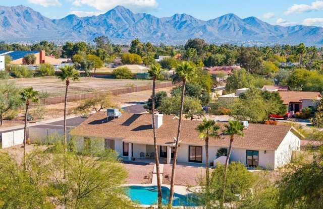 12624 N 73rd Place photos photos