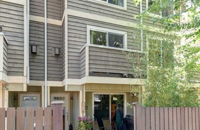 Immaculate Townhome with Private Patio! photos photos