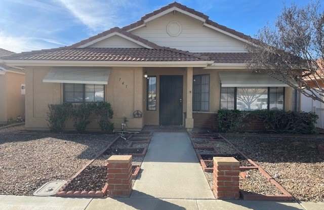 743 VIA LINDA Drive photos photos