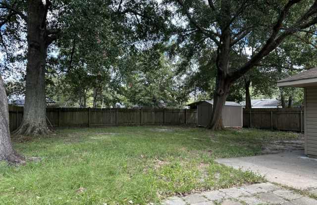 Cozy 3 BR 1-1/2 Bath Home Gallery 1