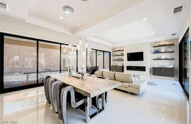 19 Garden Rain Drive Gallery 2