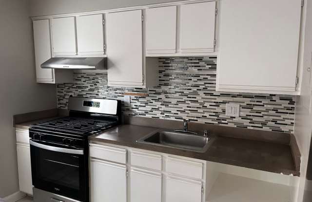 Affordable 2-Bedroom Apartment in Southwest DC – Utilities Included Option Available photos photos