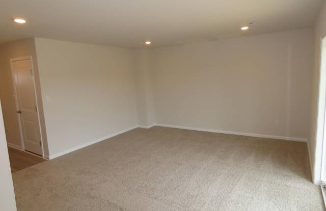 3080 MARTHA WAY Gallery 4
