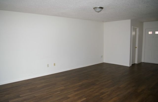 7106 Sun Court Gallery 3