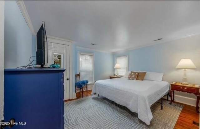 714 Pollock Street unit: B photos photos