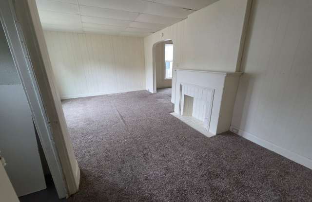 3-bedroom single family home west side Gallery 3