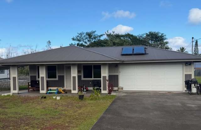 Beautiful  spacious 3 bedroom, 2 bathroom home in Ainaloa Subdivision. photos photos