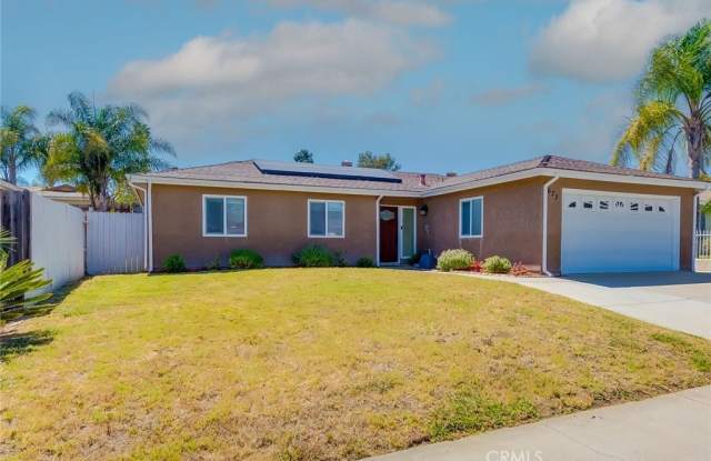 633 Elaine Avenue - 633 Elaine Avenue, Oceanside, CA 92057 633 Elaine Avenue - 633 Elaine Avenue, Oceanside, CA 92057