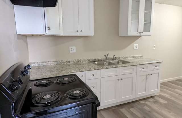 Main Level Renovated 2 Bedroom Apartment - 2901 Lawnridge Court, Columbia, MO 65202