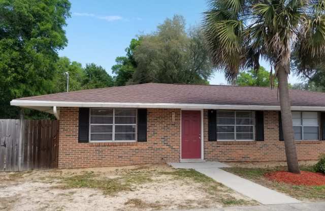438 Detroit Avenue - 438 Detroit Avenue, Valparaiso, FL 32580