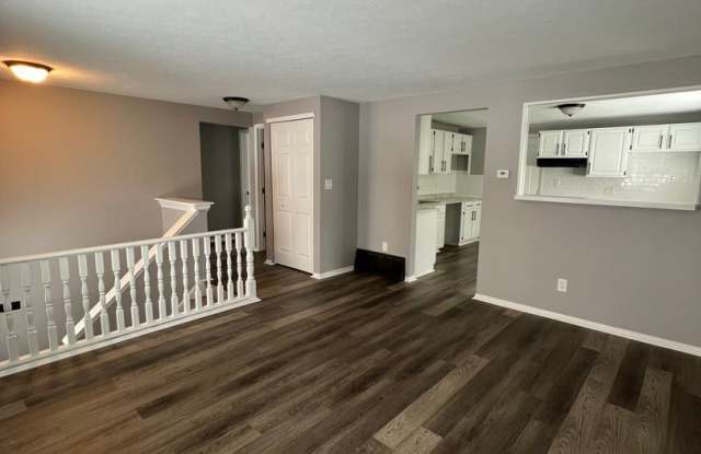 3790 Higbee Dr E Gallery 2