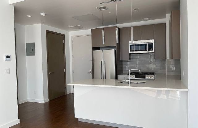 2717 42nd Rd Apt 14G photos photos