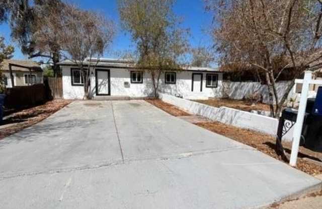 812 S Greenleaf Lane photos photos