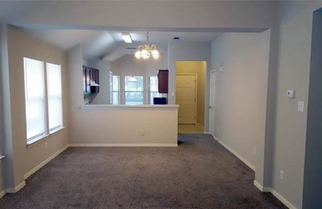 1390 Kingston Place Gallery 3