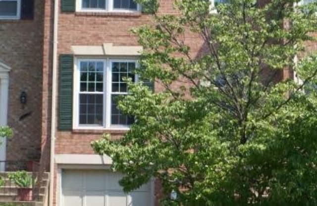 4262 FOX LAKE DRIVE - 4262 Fox Lake Drive, Fair Oaks, VA 22033