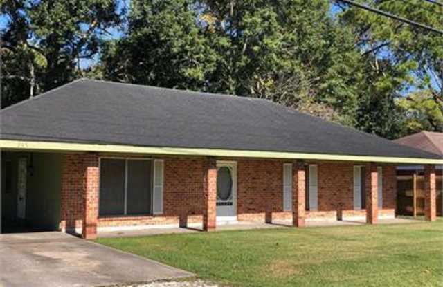 3-bedroom, 2-bathroom home in Houma photos photos