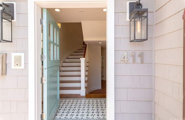 411 28th Street Gallery 3