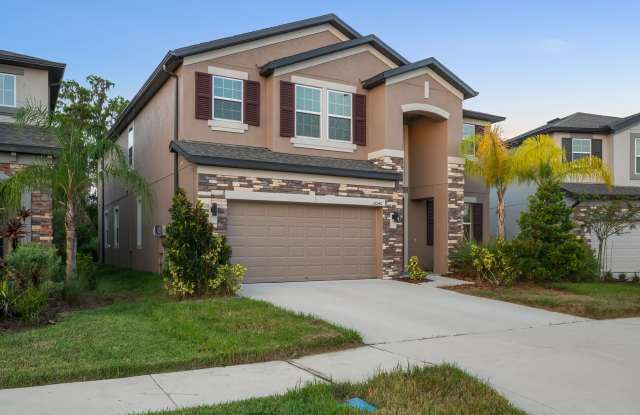 Amazing 5 bedrooms/ 5full baths Newer SMART home in beautiful new Tampa community! - 16140 Monterey Greens Circle, Tampa, FL 33647