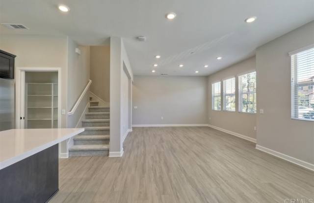 1137 Delpy View Point Gallery 2