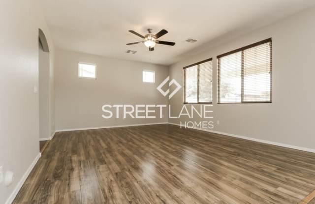 17601 West Lilac Street Gallery 3