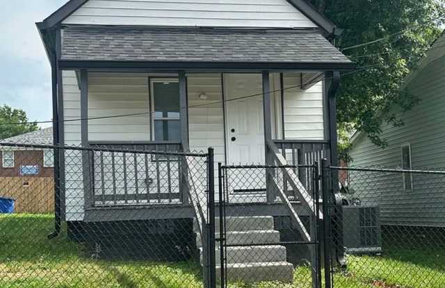 Now Leasing - Newly Renovated 1 Bedroom House Gallery 3