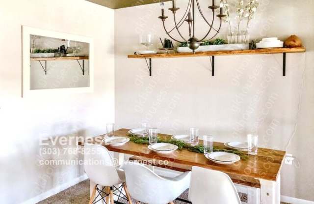 1528 Chimney Peak Drive Gallery 4