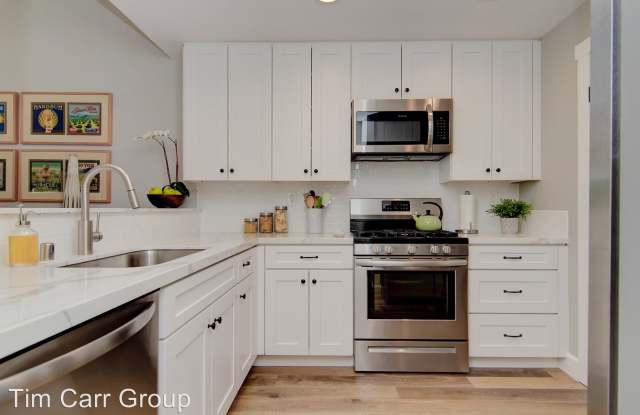 402 Villa Point Gallery 2