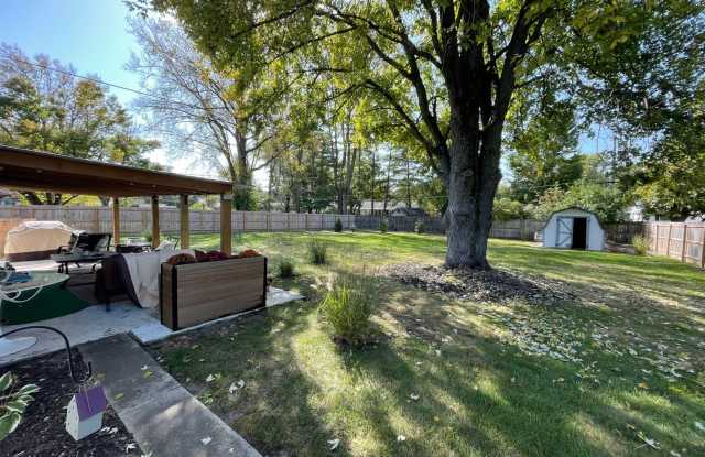 Charming , updated  3BR House in Indianapolis Gallery 4