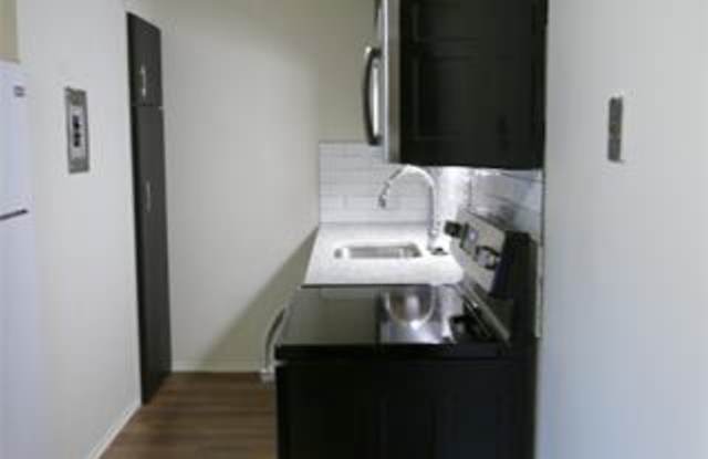 810 PLATE ST UNIT 203 Gallery 4