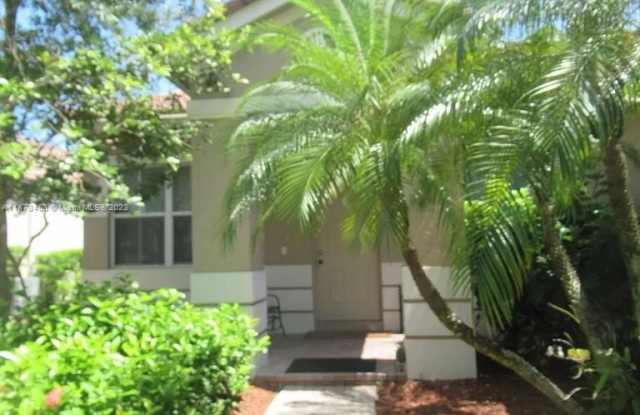 621 Honeysuckle Ln Gallery 2
