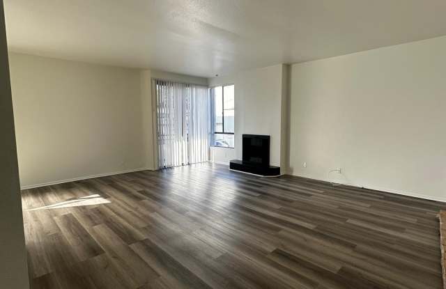 4343 Whitsett Avenue photos photos 4343 Whitsett Avenue photos photos