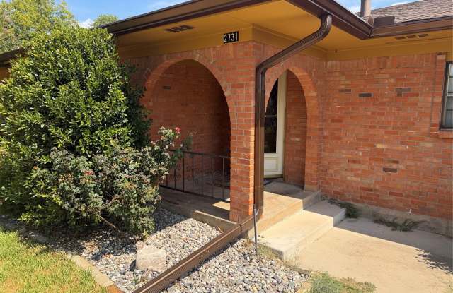 2731 Rivercrest Drive Gallery 2