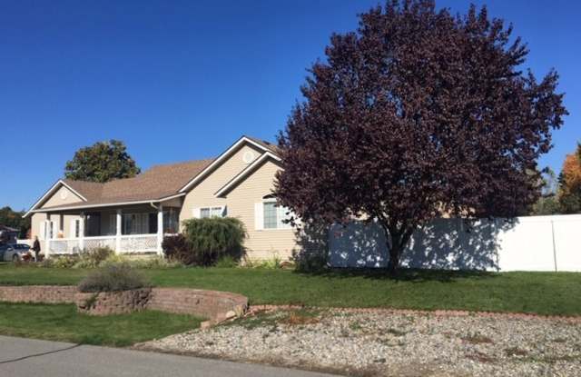 9134 N Blossom Dr Gallery 3